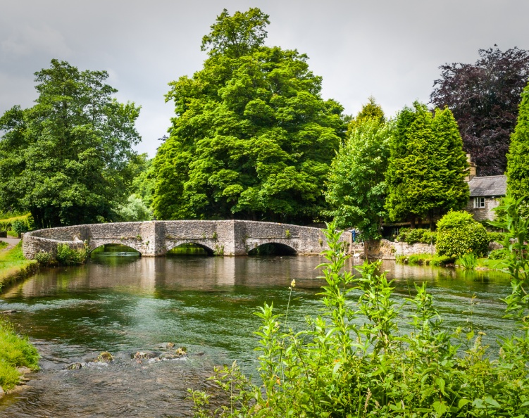 The Packhorse Bridge At Ashford-in-the-Water Dovedale-102.jpg